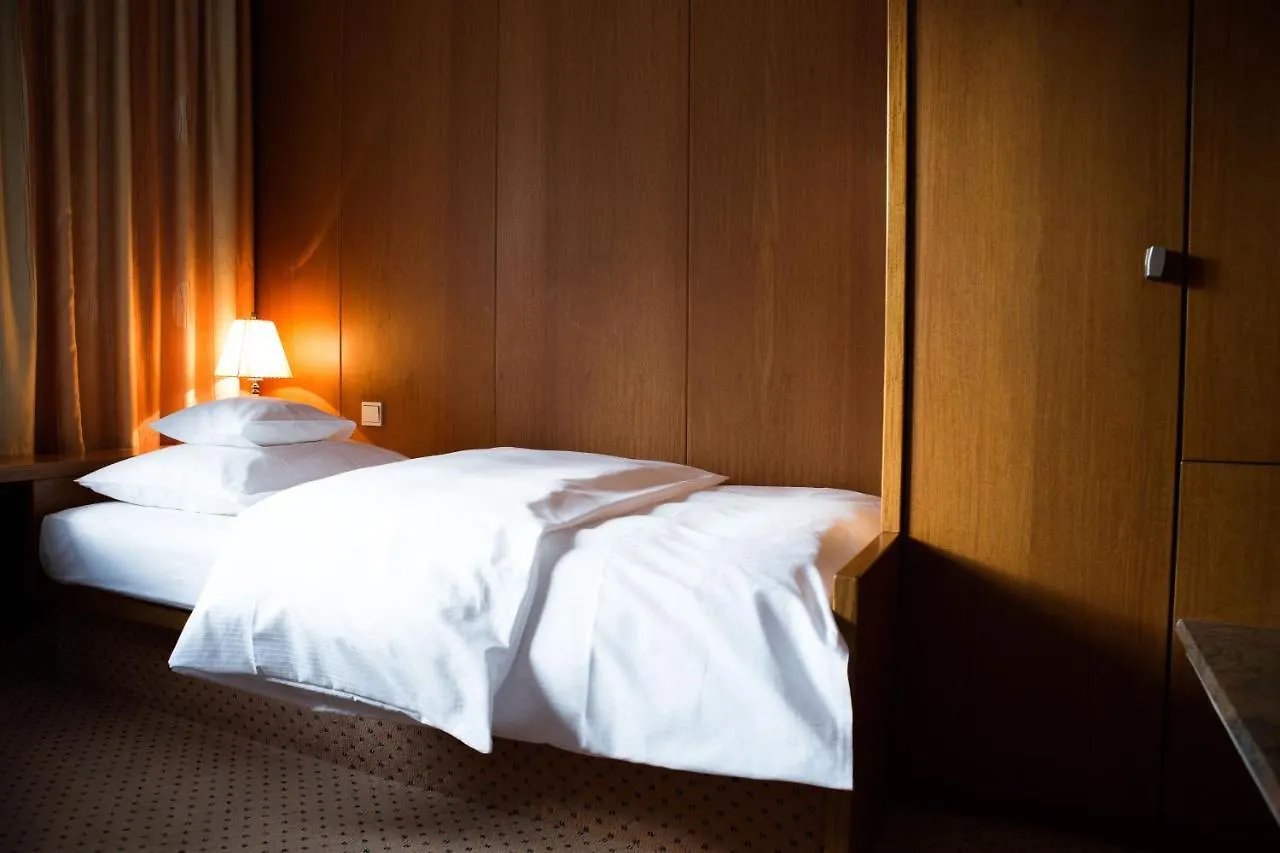 Gaestehaus Sophienstrasse Stuttgart 0*,